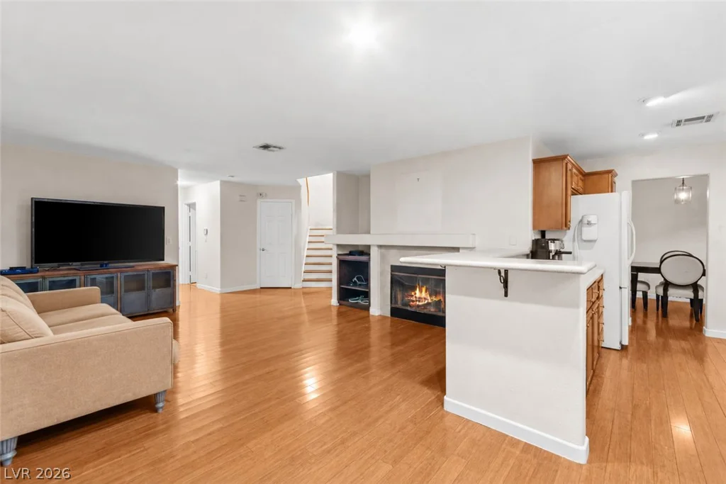 1821 Derbyshire, Las Vegas, NV 89117