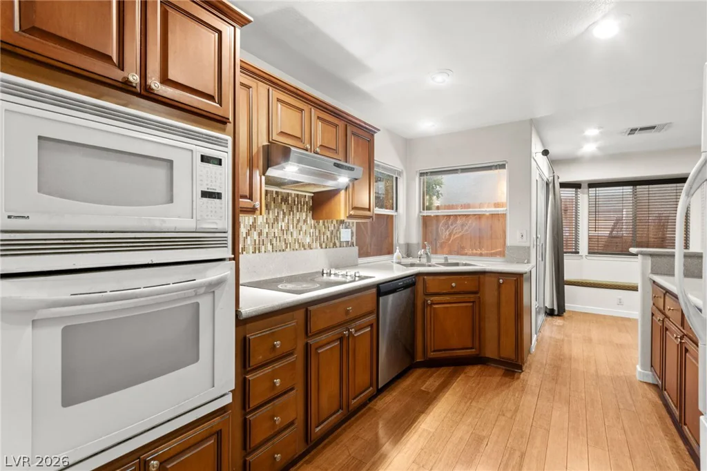 1821 Derbyshire, Las Vegas, NV 89117