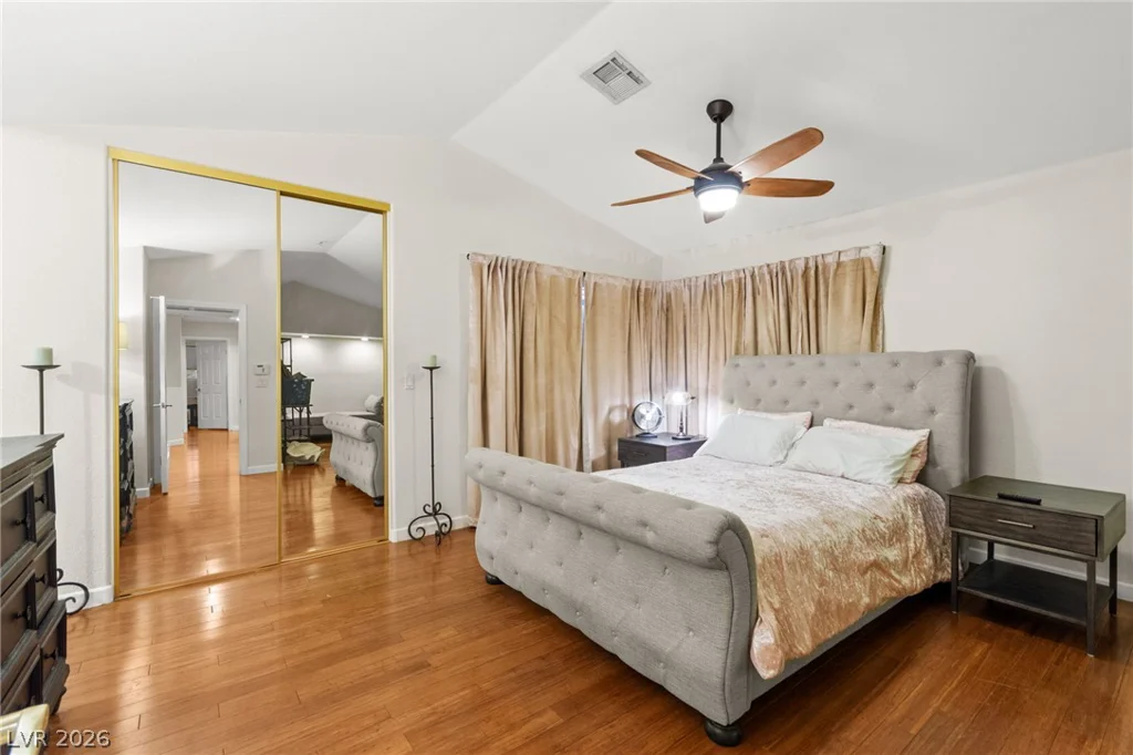 1821 Derbyshire, Las Vegas, NV 89117
