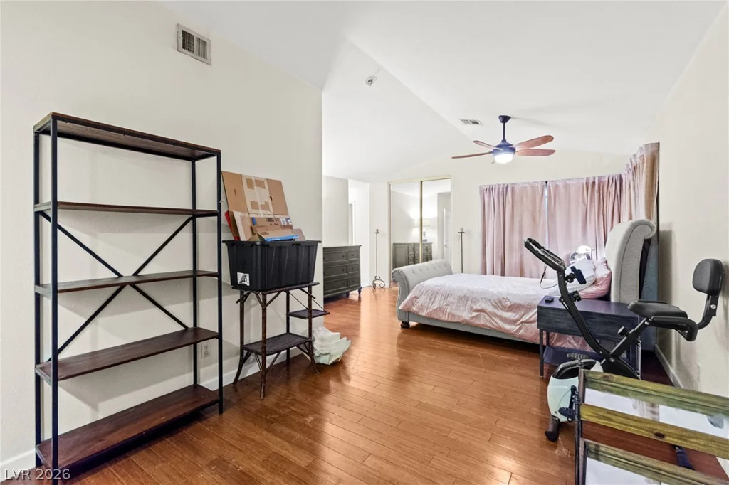 1821 Derbyshire, Las Vegas, NV 89117