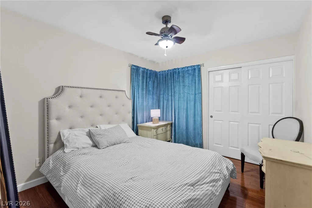 1821 Derbyshire, Las Vegas, NV 89117