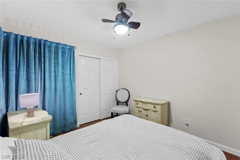 1821 Derbyshire, Las Vegas, NV 89117