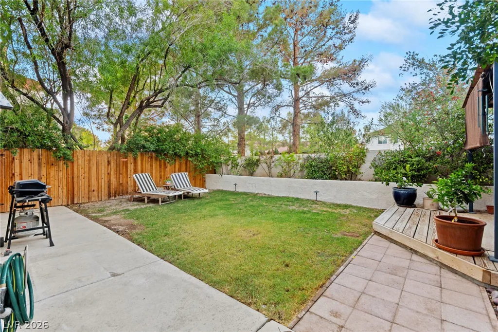 1821 Derbyshire, Las Vegas, NV 89117