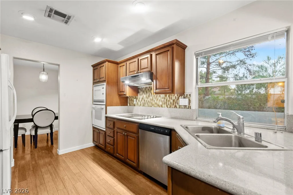 1821 Derbyshire, Las Vegas, NV 89117