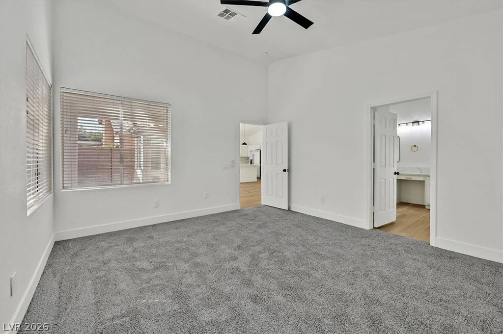 8433 Sea Glen, Las Vegas, NV 89128