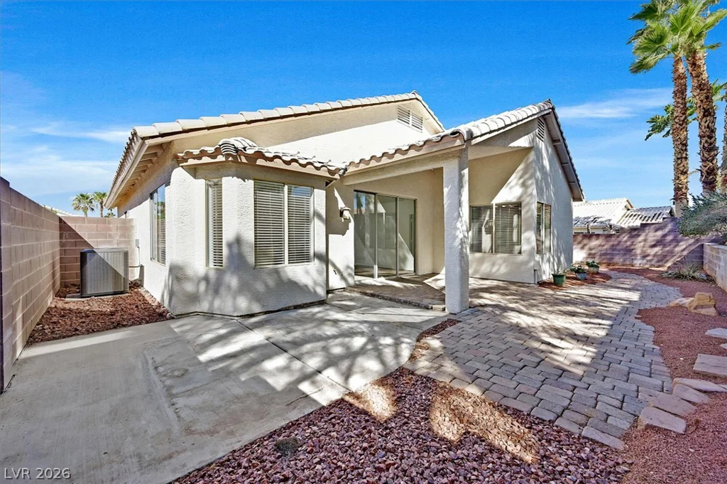 8433 Sea Glen, Las Vegas, NV 89128
