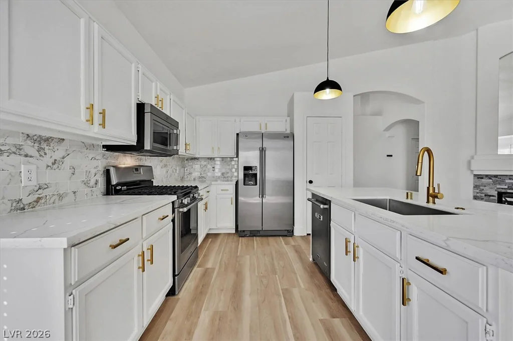 8433 Sea Glen, Las Vegas, NV 89128