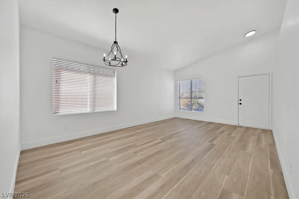 8433 Sea Glen, Las Vegas, NV 89128