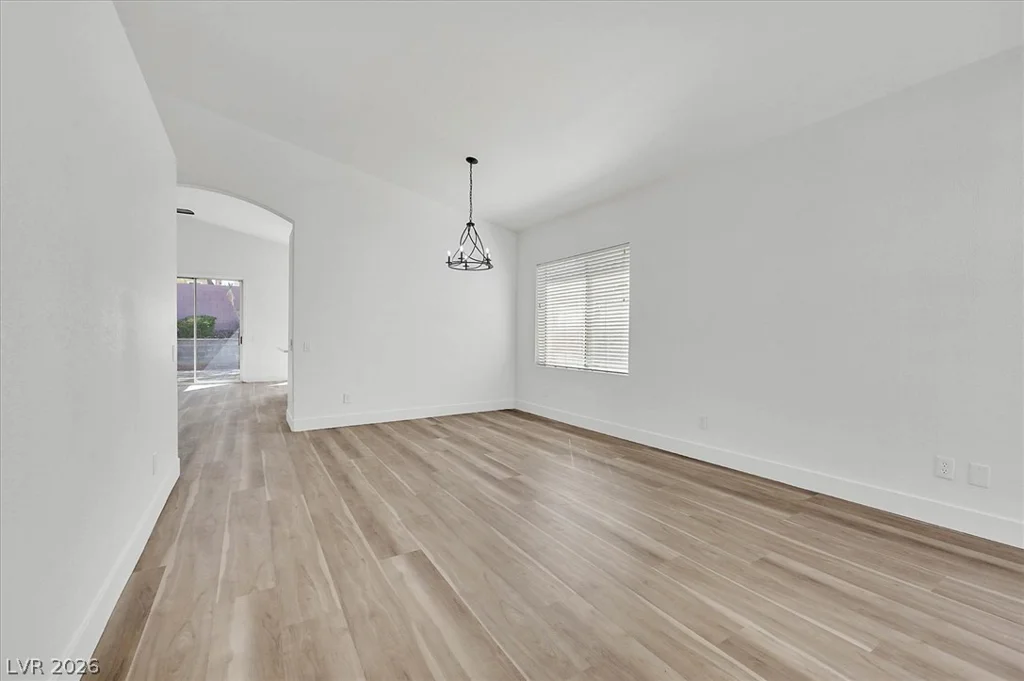 8433 Sea Glen, Las Vegas, NV 89128