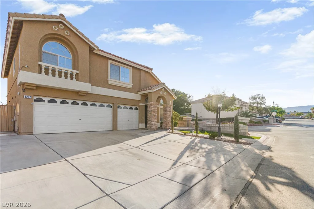 8237 Mountain Heather, Las Vegas, NV 89149