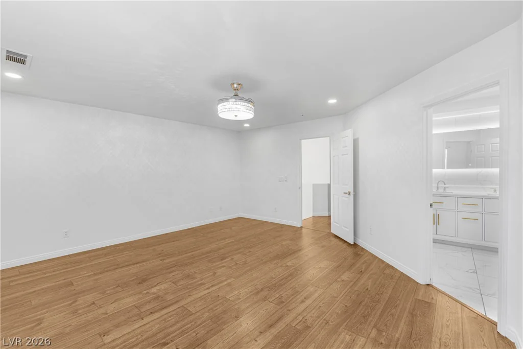 8237 Mountain Heather, Las Vegas, NV 89149