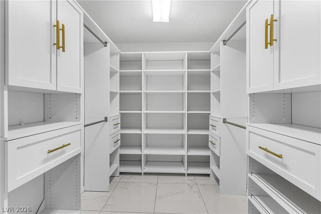 8237 Mountain Heather, Las Vegas, NV 89149