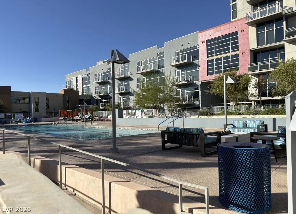 353 Bonneville, Las Vegas, NV 89101