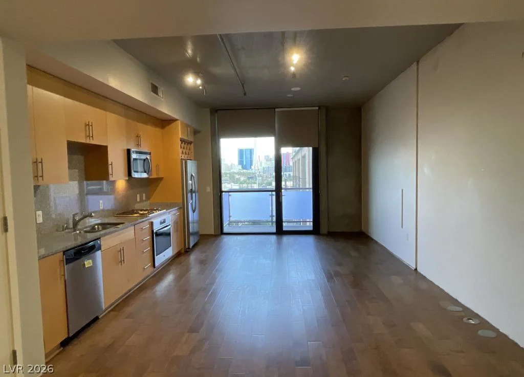 353 Bonneville, Las Vegas, NV 89101