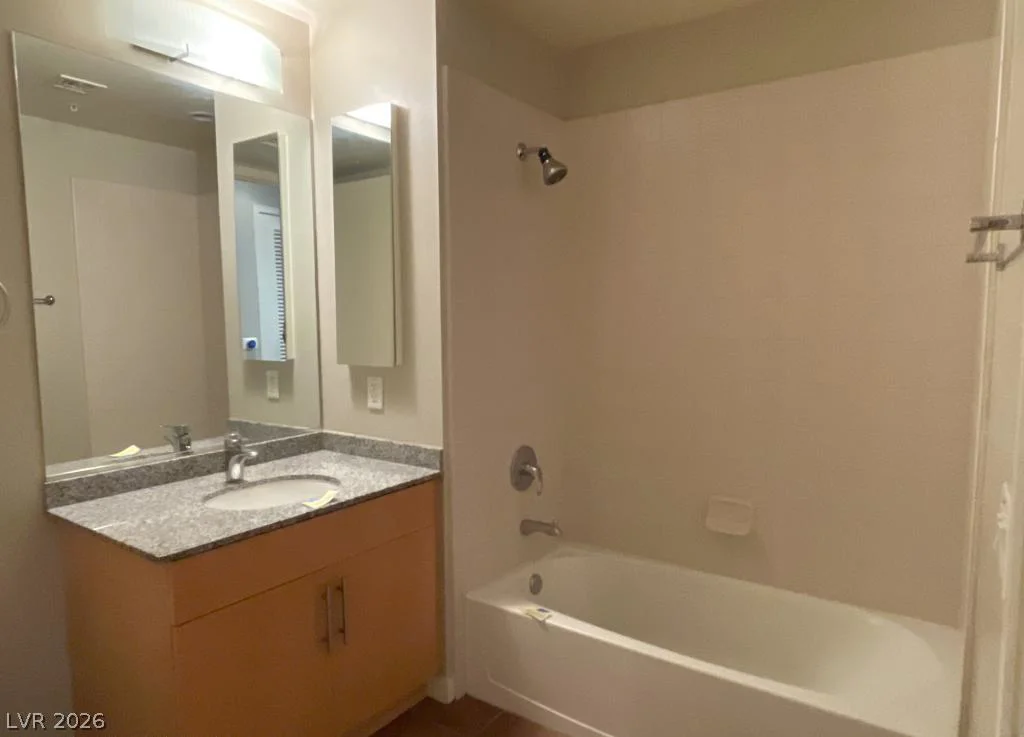 353 Bonneville, Las Vegas, NV 89101