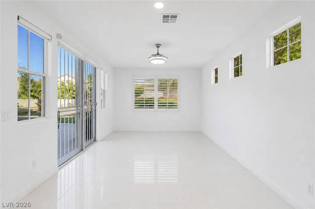 1417 Misty Moat, Las Vegas, NV 89117