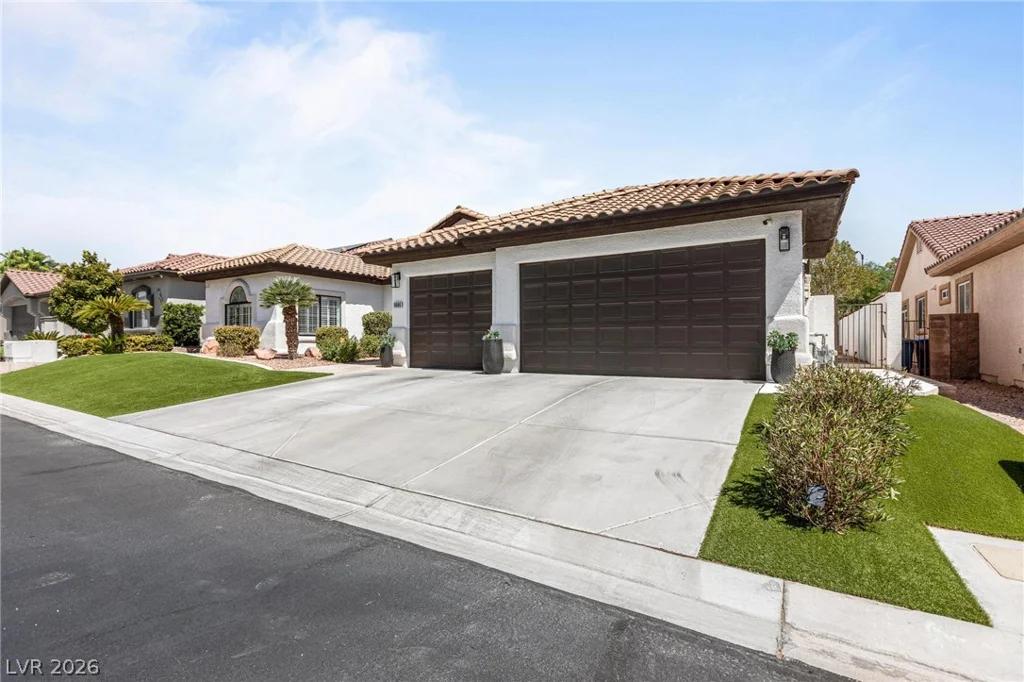 5686 San Florentine, Las Vegas, NV 89141