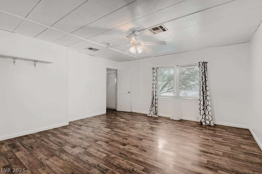 5422 Sir Richard, Las Vegas, NV 89110