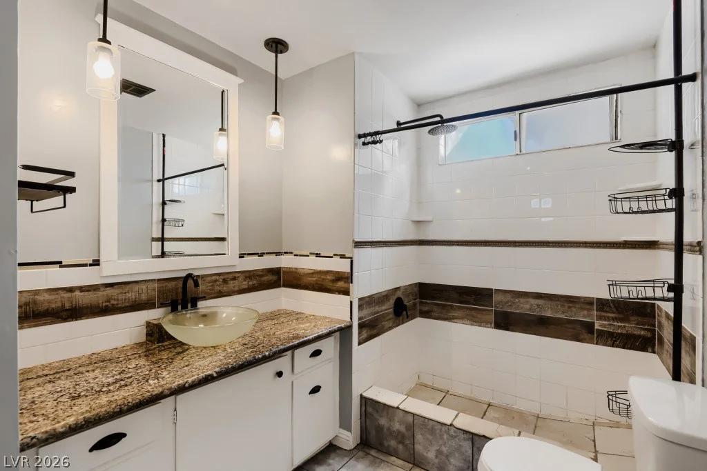 5422 Sir Richard, Las Vegas, NV 89110