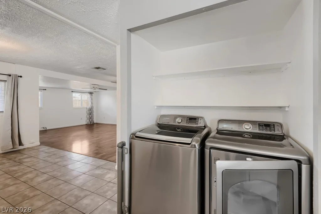 5422 Sir Richard, Las Vegas, NV 89110
