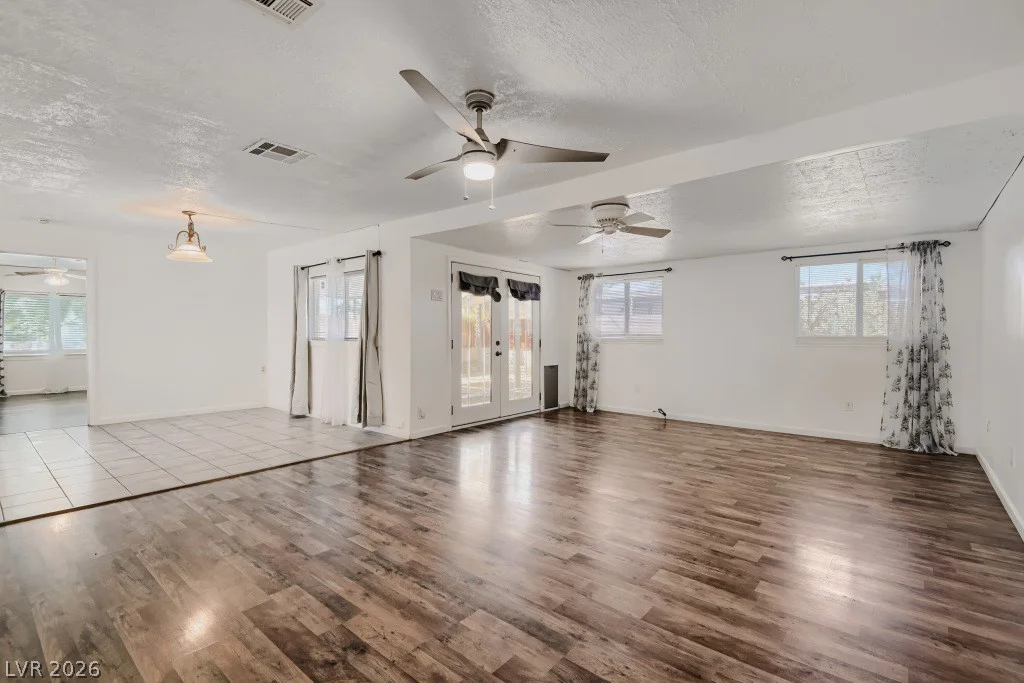 5422 Sir Richard, Las Vegas, NV 89110