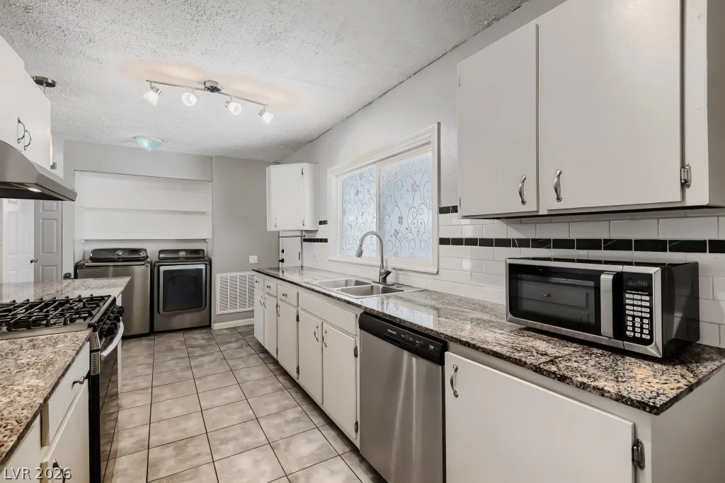 5422 Sir Richard, Las Vegas, NV 89110