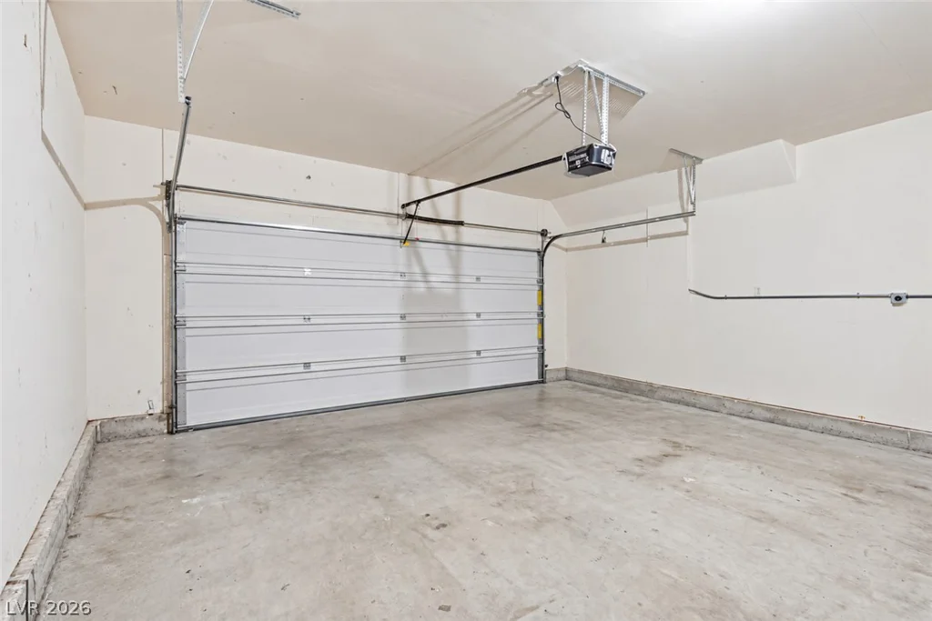 7707 Lone Shepherd, Las Vegas, NV 89166