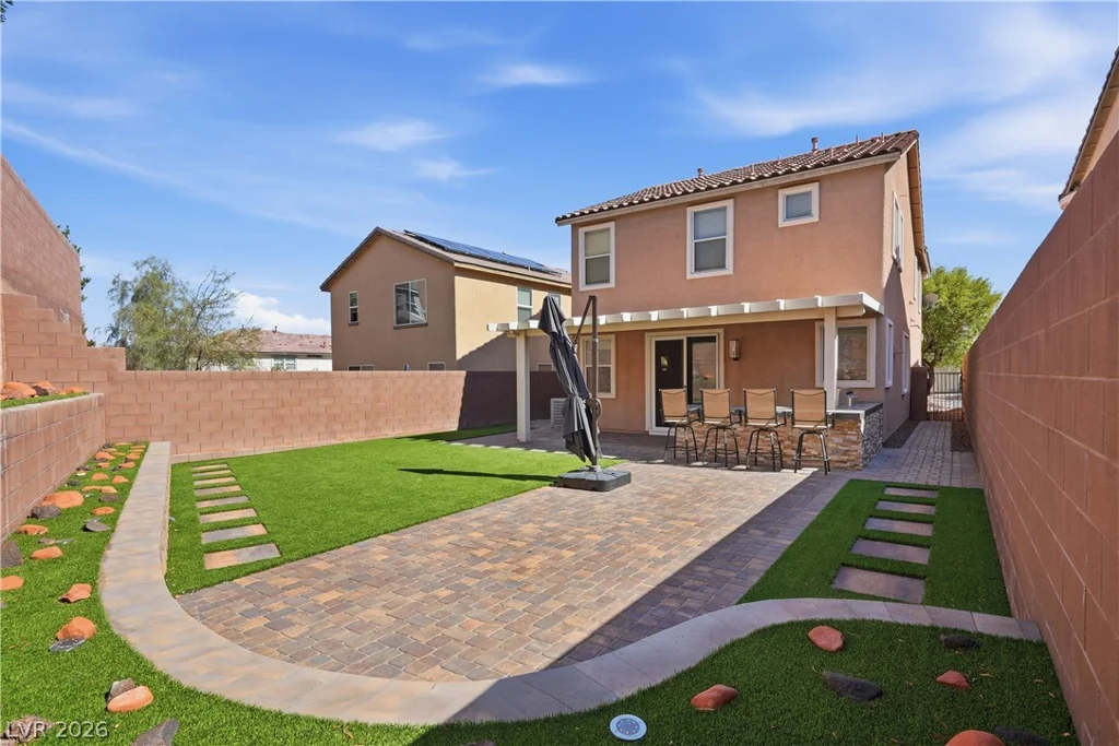 7707 Lone Shepherd, Las Vegas, NV 89166