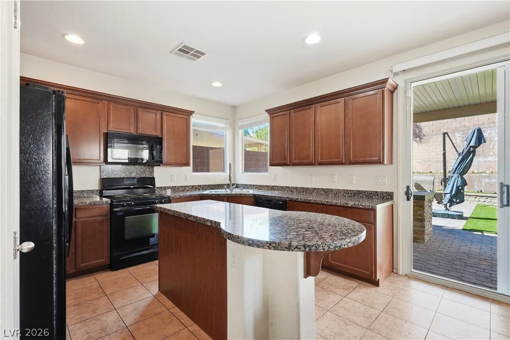 7707 Lone Shepherd, Las Vegas, NV 89166