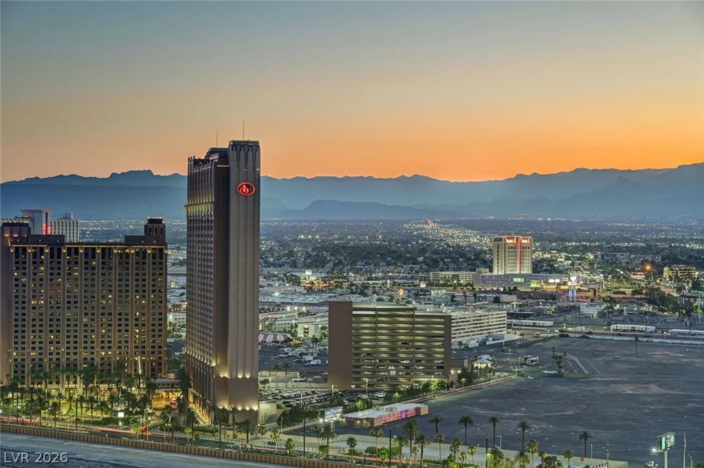 222 Karen, Las Vegas, NV 89109