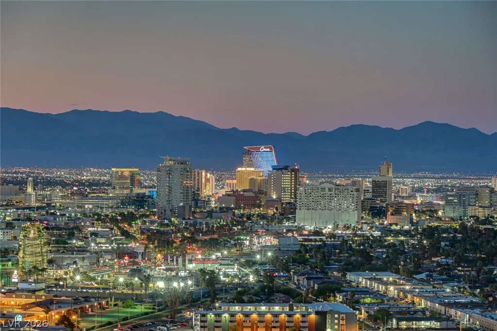 222 Karen, Las Vegas, NV 89109