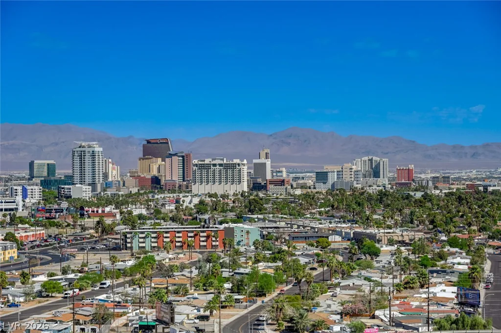222 Karen, Las Vegas, NV 89109