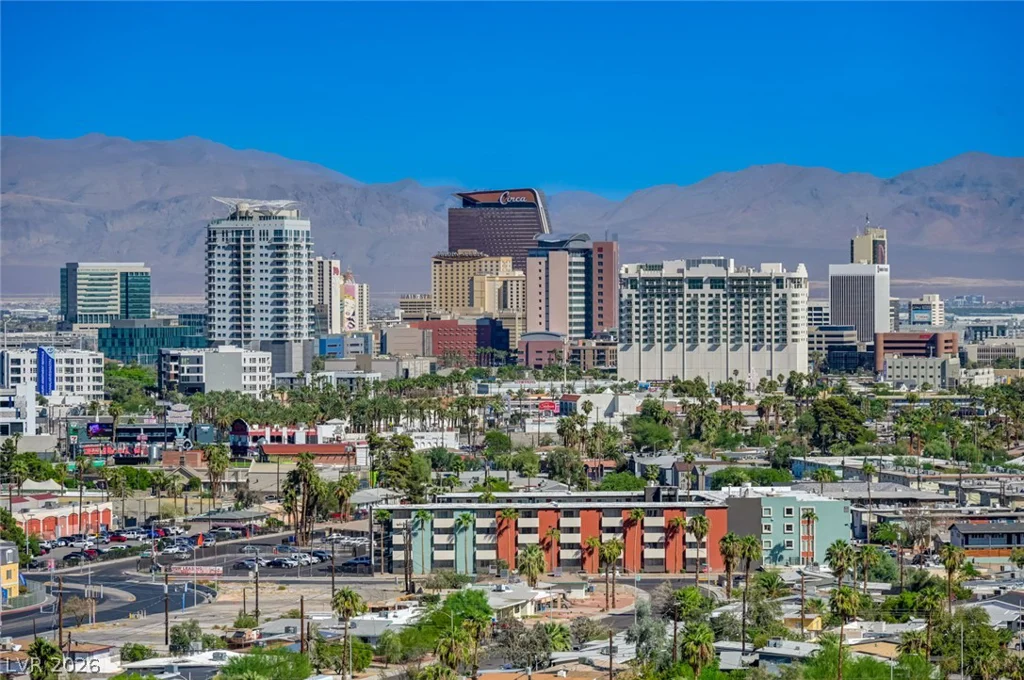 222 Karen, Las Vegas, NV 89109