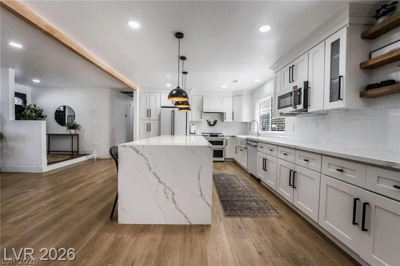 3021 Woods, Las Vegas, NV 89108