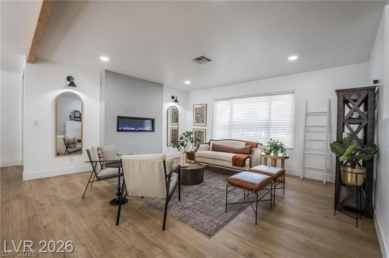 3021 Woods, Las Vegas, NV 89108