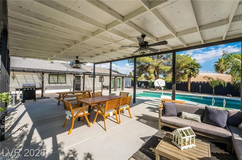 3021 Woods, Las Vegas, NV 89108