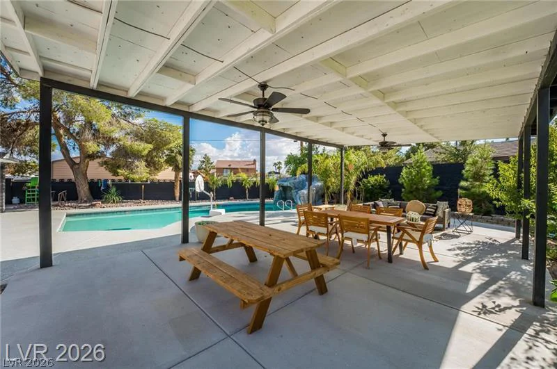 3021 Woods, Las Vegas, NV 89108