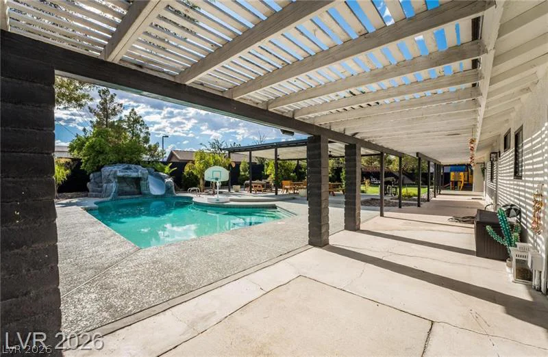 3021 Woods, Las Vegas, NV 89108