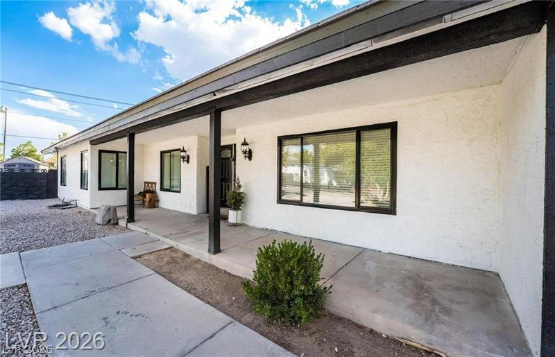 3021 Woods, Las Vegas, NV 89108