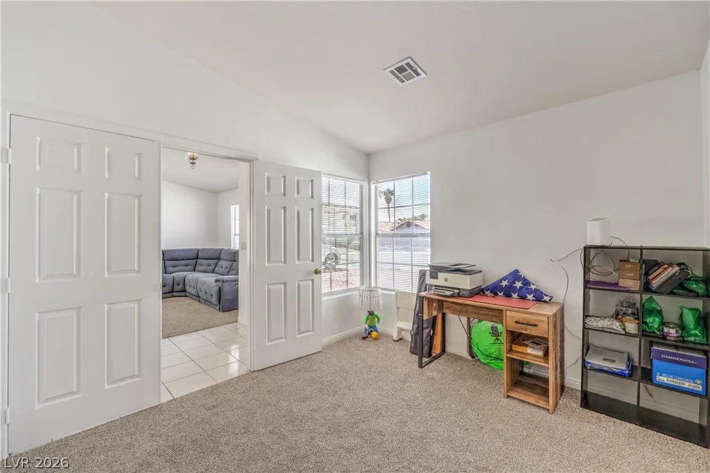 2560 Fort Lauderdale, Las Vegas, NV 89156