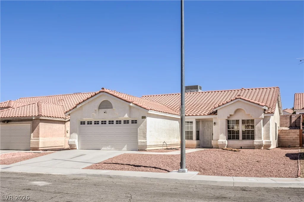 2560 Fort Lauderdale, Las Vegas, NV 89156