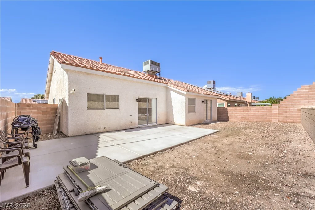 2560 Fort Lauderdale, Las Vegas, NV 89156