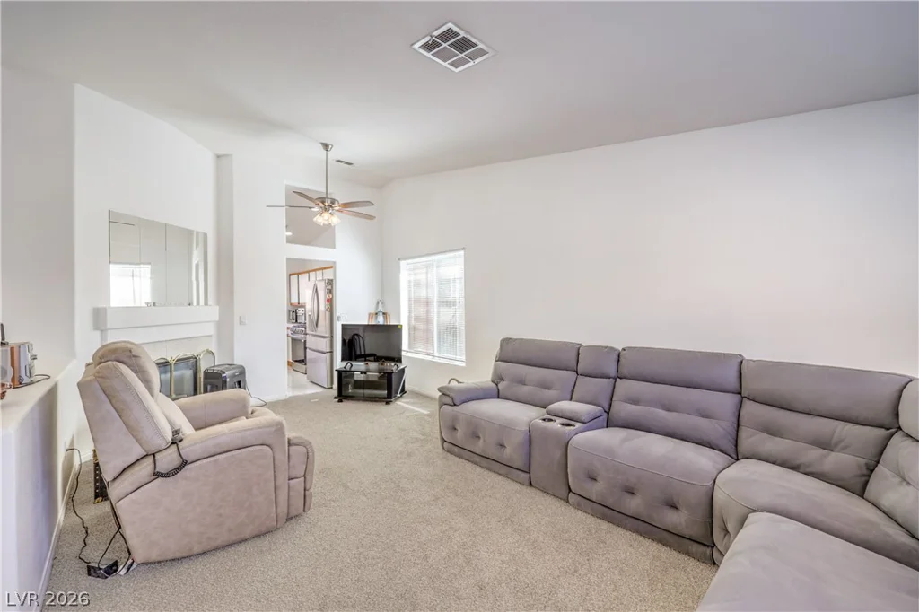 2560 Fort Lauderdale, Las Vegas, NV 89156