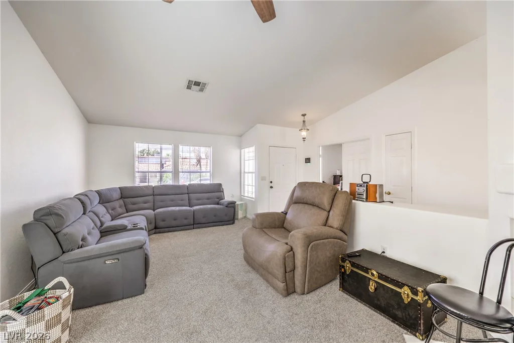2560 Fort Lauderdale, Las Vegas, NV 89156