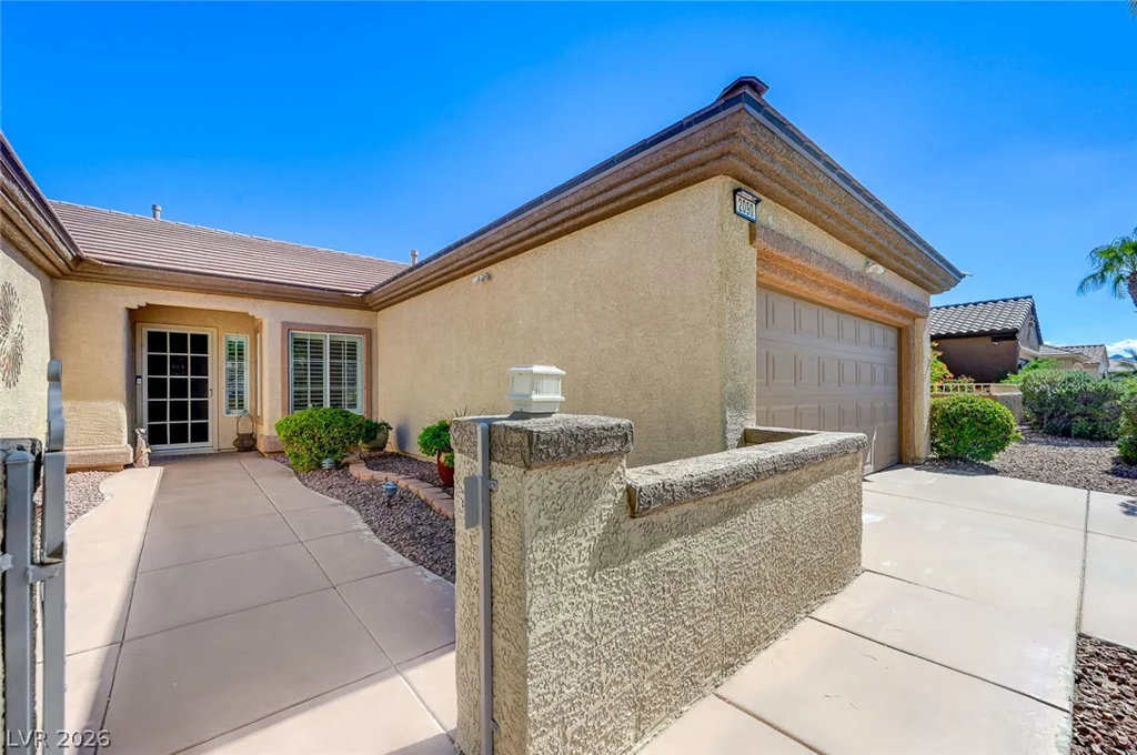 2090 Oliver Springs, Henderson, NV 89052