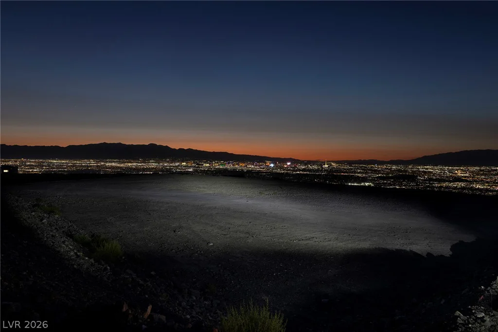 551 Grand Rim, Henderson, NV 89012
