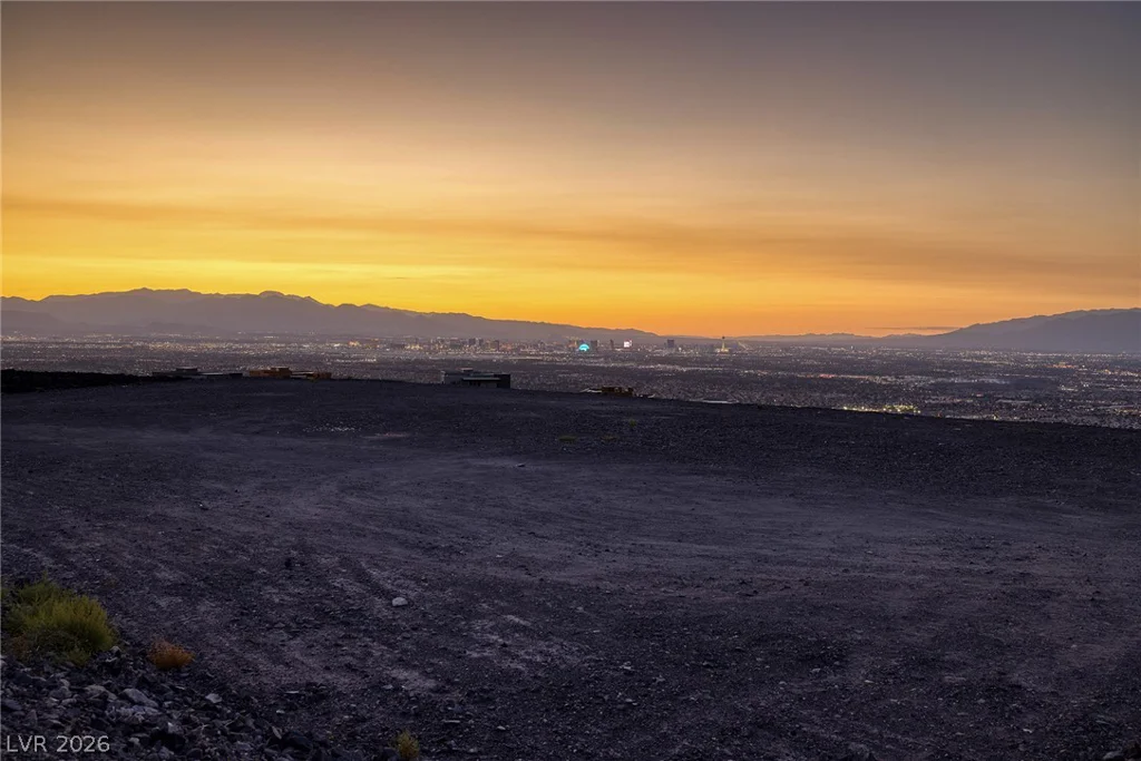 551 Grand Rim, Henderson, NV 89012