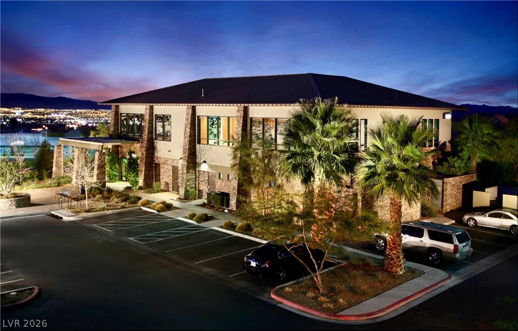 551 Grand Rim, Henderson, NV 89012
