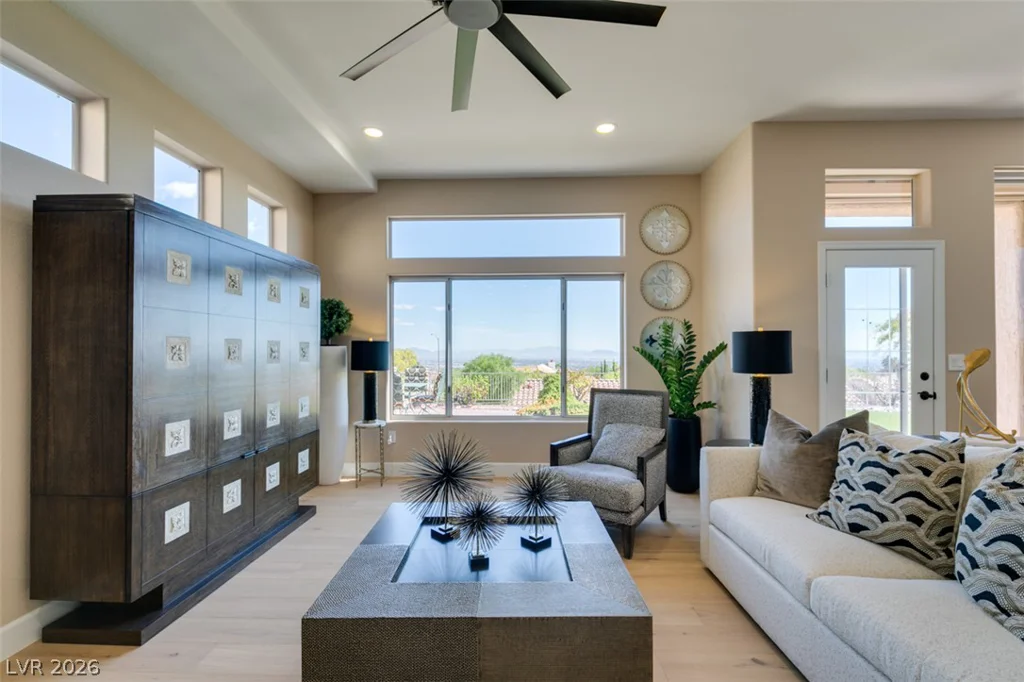 2532 Faiss, Las Vegas, NV 89134
