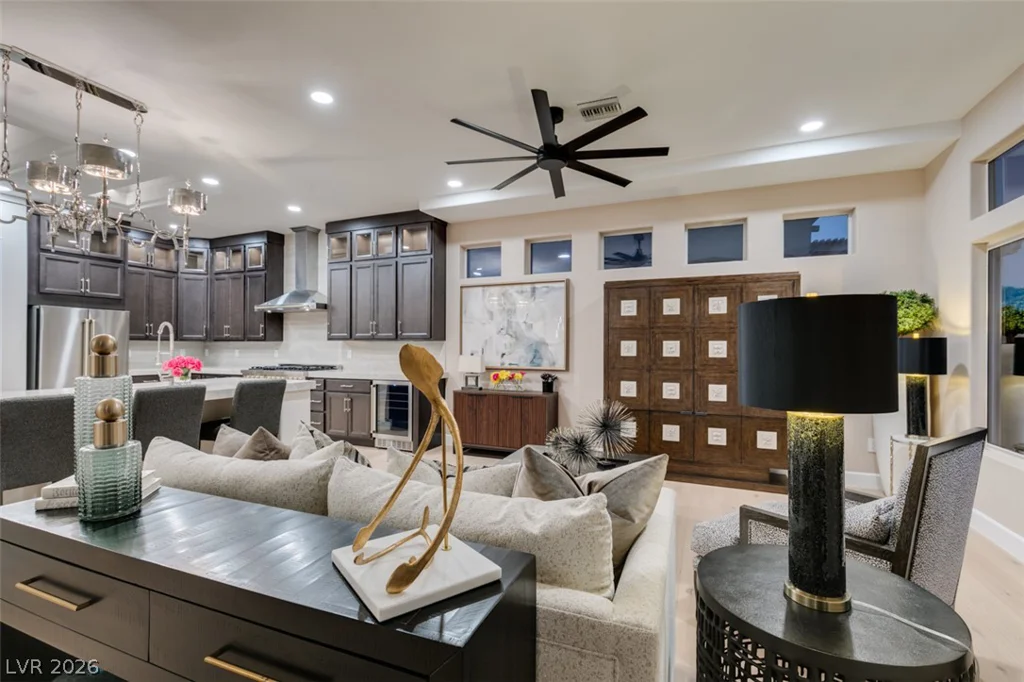 2532 Faiss, Las Vegas, NV 89134